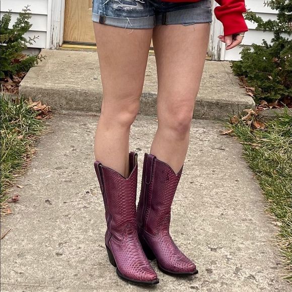 CUSTOM WOMEN'S PURPLE FULL PYTHON WOVEN COWGIRL BOOTS - SNIP TOE - Picture 3 of 12